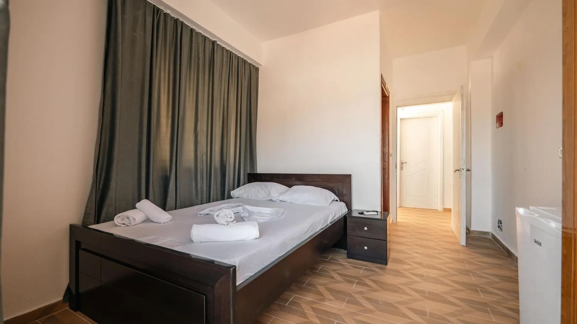 Bekim Apartments ساراندا