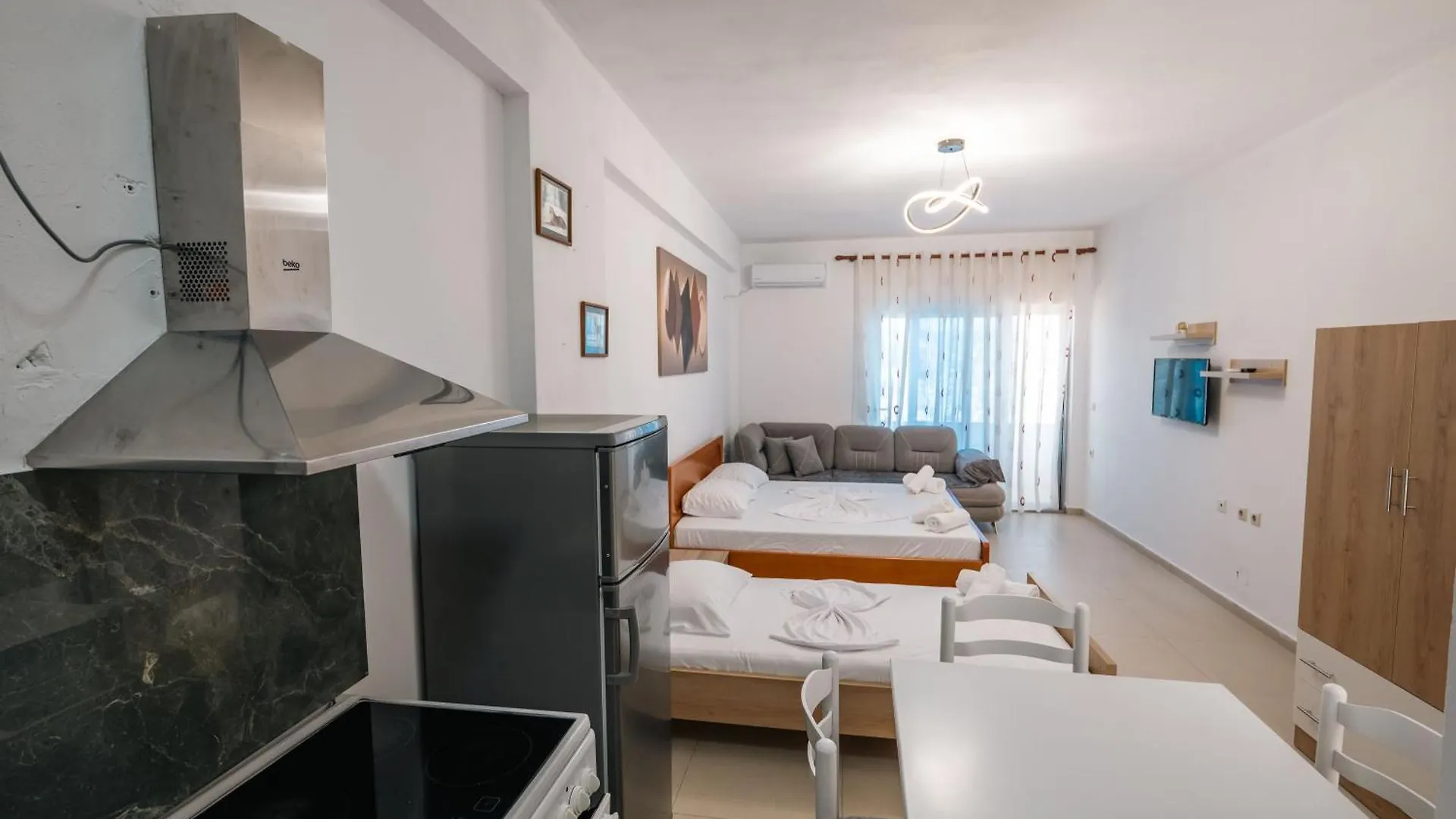 Bekim Apartments ساراندا