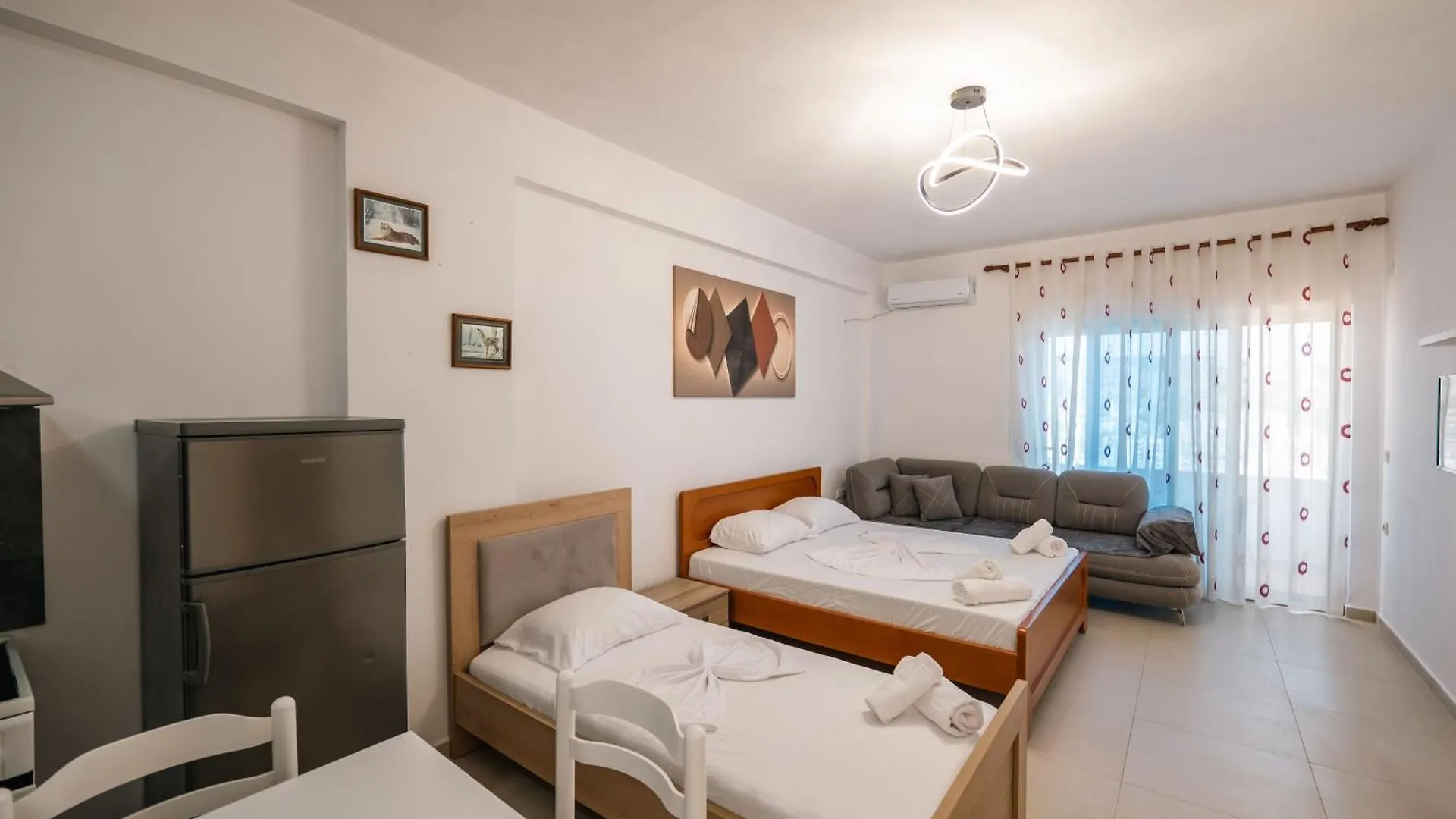 Bekim Apartments ساراندا